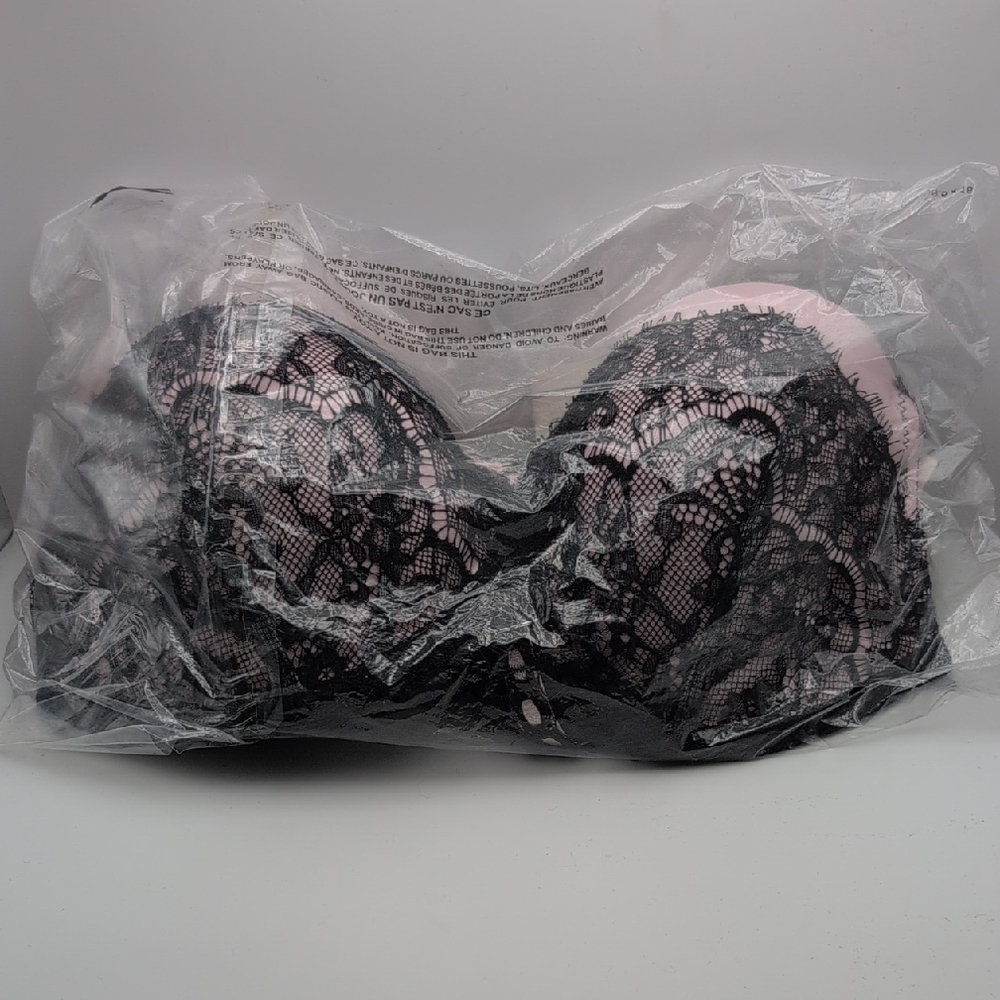 Victoria's Secret - NWT 34DD Heritage 3/4 Lace Overlay Black and Pink Bra